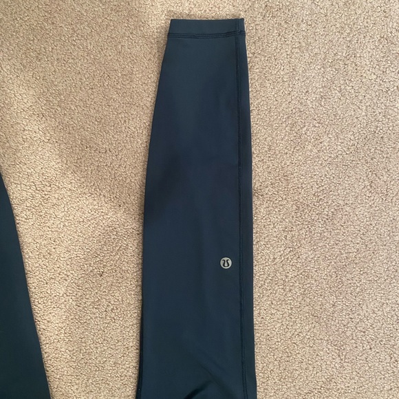 Lululemon Speed Up Tight Warp Tech Legging - Picture 8 of 15